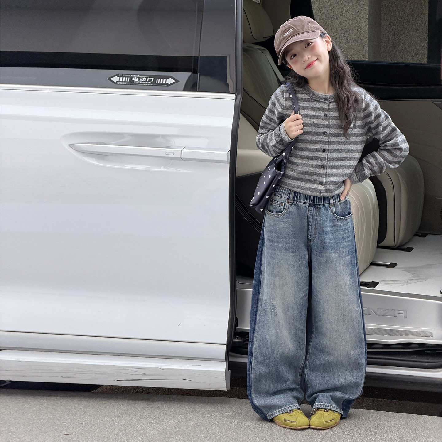 女童秋季牛仔裤2026洋气新款儿童韩版休闲阔腿裤中大童直筒裤子潮