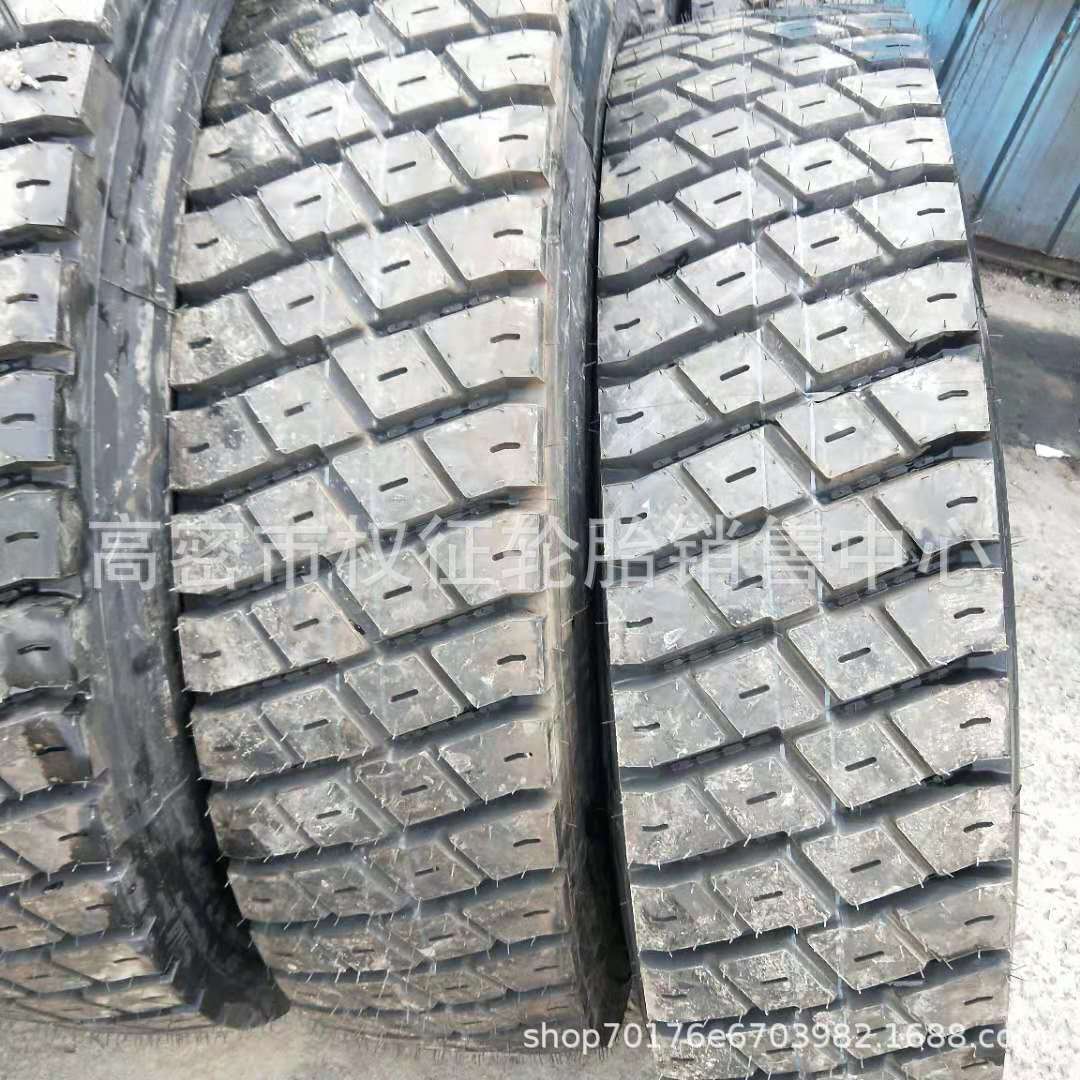 全钢丝矿用自卸车轮胎 12.00 1200R20 20层级花纹深达23mm