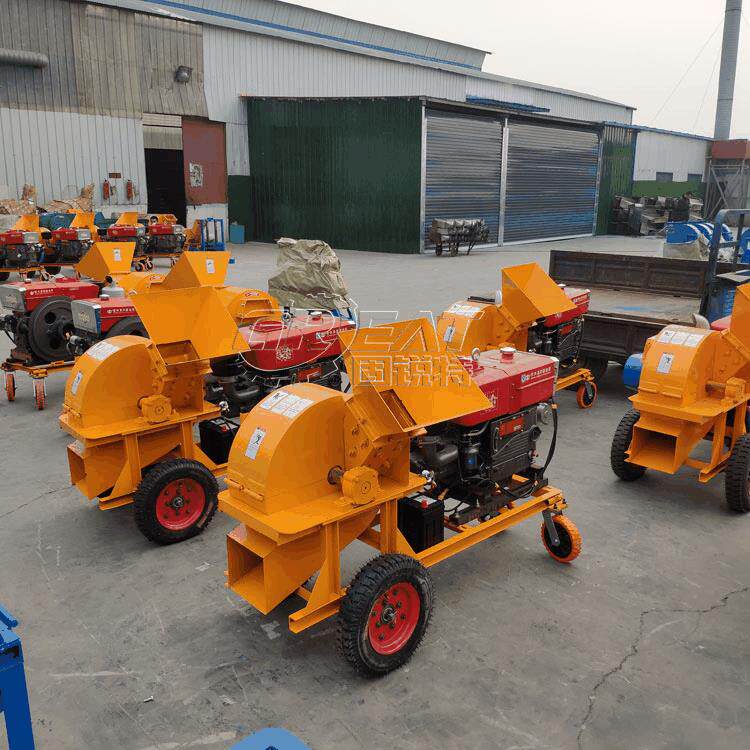 小型可移动双进料口树枝粉碎机毛竹打碎机家用碎枝机