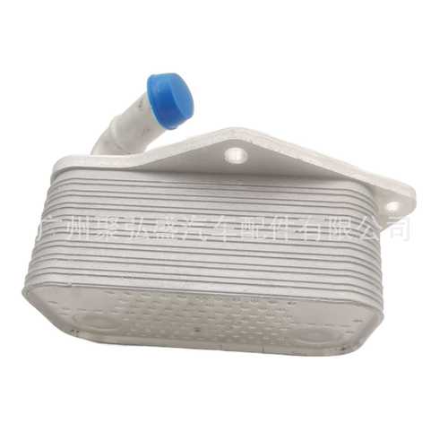 07K117021C / 07K117021B发动机 机油散热器冷却器变速箱散热器