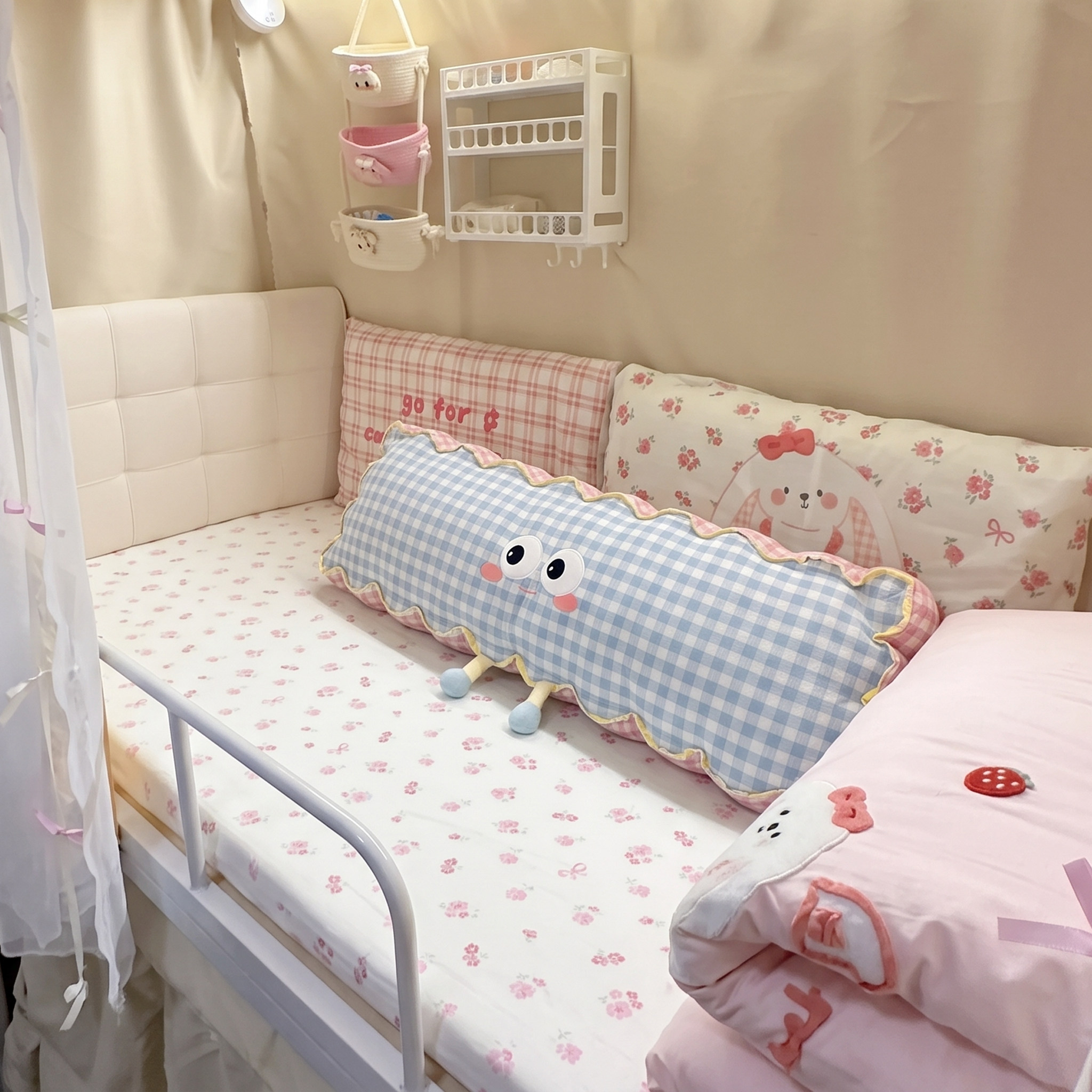 卡通靠枕床头宿舍学生2026新款床上靠垫侧睡长条抱枕睡觉专用夹腿图片