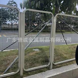 深圳新款绿化带隔离防护栏灰色烤漆路中高速公路防抛网铁丝护栏网