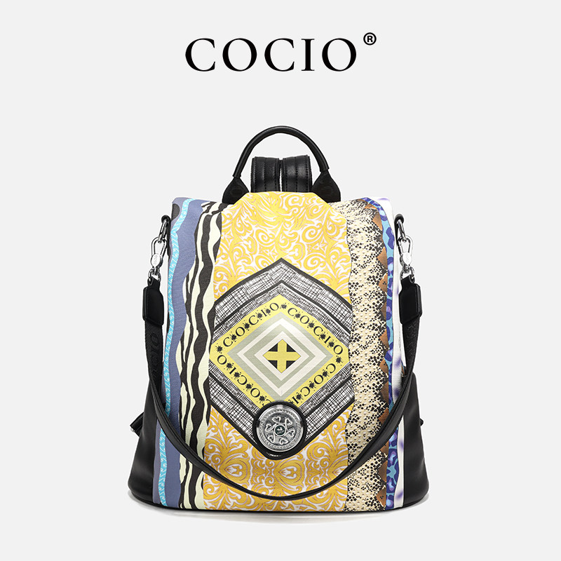 双肩背包女士出差旅游轻便小众设计时尚通勤大容量2024新款CC030