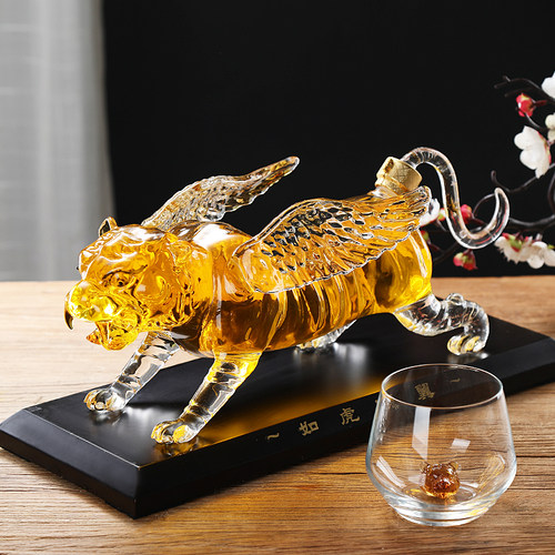 加厚老虎酒瓶空酒瓶泡酒s玻璃瓶生肖动物如虎添翼高档密封透明空