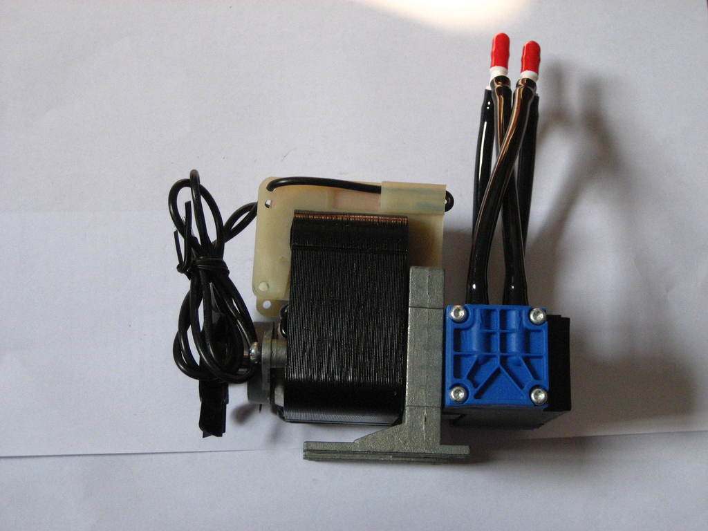 供应微型交流真空泵 隔膜泵DA60EEAC