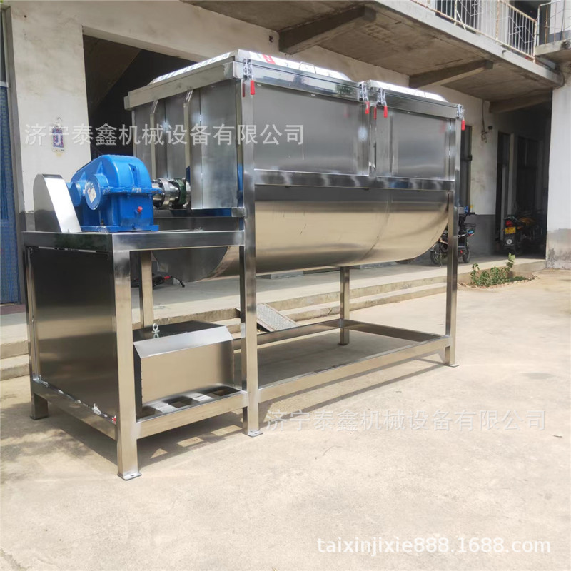 卧式自吸饲料搅拌粉碎一体机