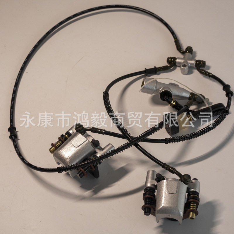 四驱带斗沙滩车一拖三脚刹泵