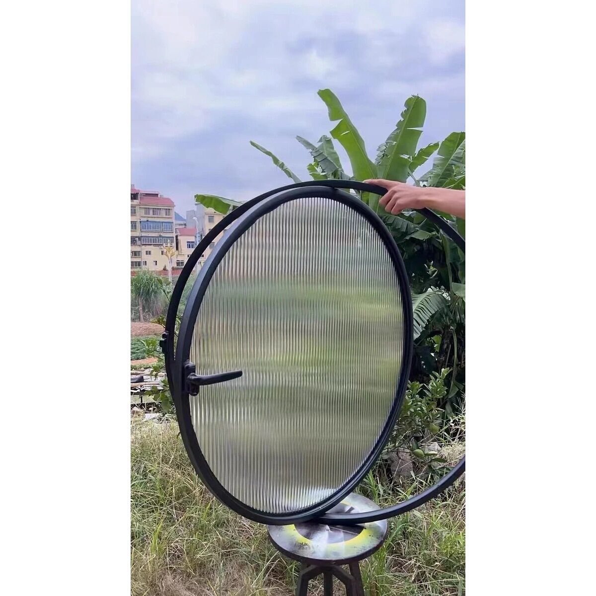 网红中轴旋转圆窗月亮室内防窥圆形玻璃窗阁楼景观窗户艺术铁艺窗