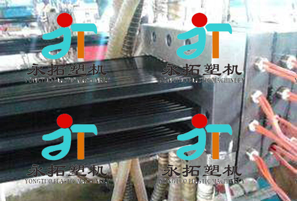 PA尼龙隔热胶条机模具