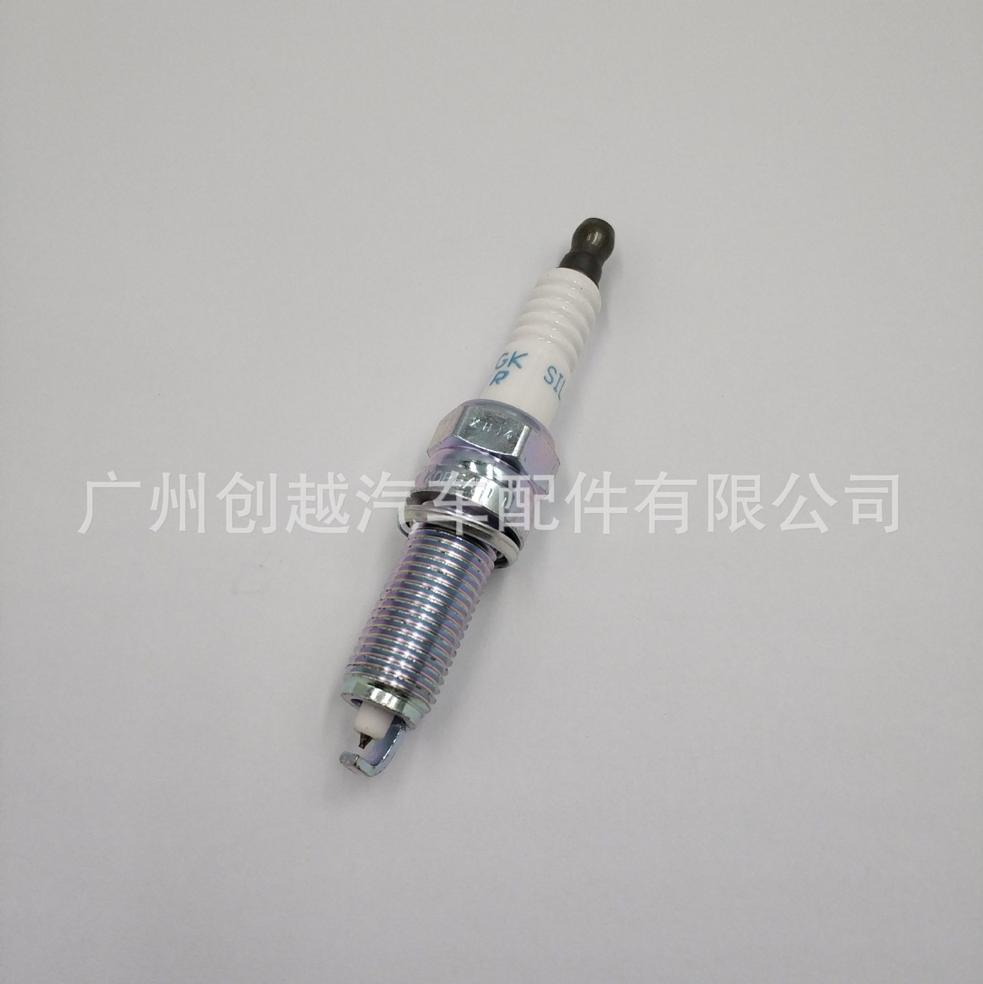 智跑索纳塔八伊兰特名图K3 K4 K5单铱金火花塞18846-11070