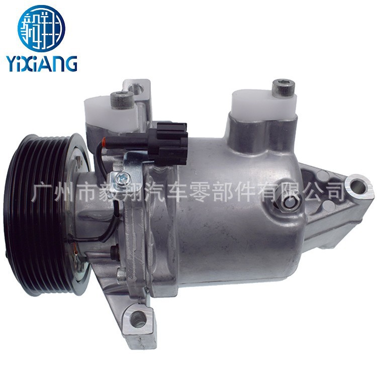 适用AC compressor CR14 Nissan Versa March JUKE1.6,92600AKC1B