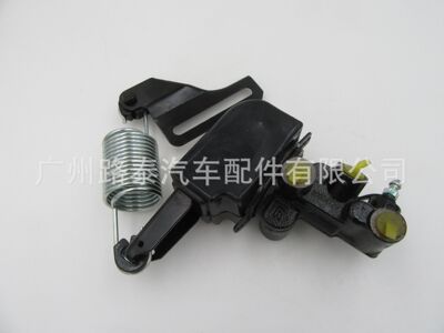 适用于Frontier Navara D22TD 2.5TD TD25 刹车分配阀46400-VK000