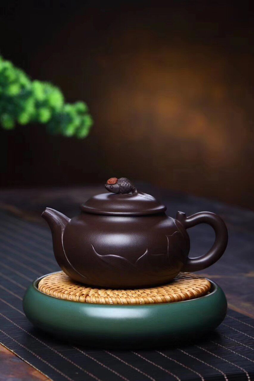 宜兴原矿紫砂壶紫砂荷塘月色礼品定购批发手作手绘工艺轻奢复古