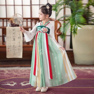 六一儿童汉服国风古典舞蹈服桃花笑上春山小城谣胭脂妆采莲演出服