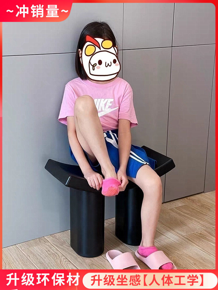 网红换鞋凳家用门口马鞍凳客厅梳妆凳浴室凳创意儿童坐凳矮凳座椅