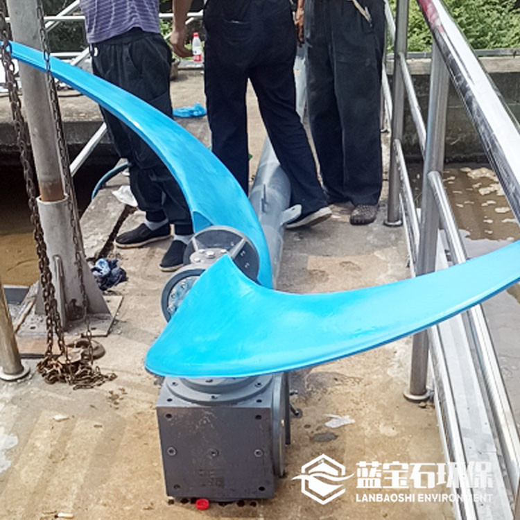 不排水安装悬挂式水下推进器XQJB悬空吊装低速潜水推流器带水施工