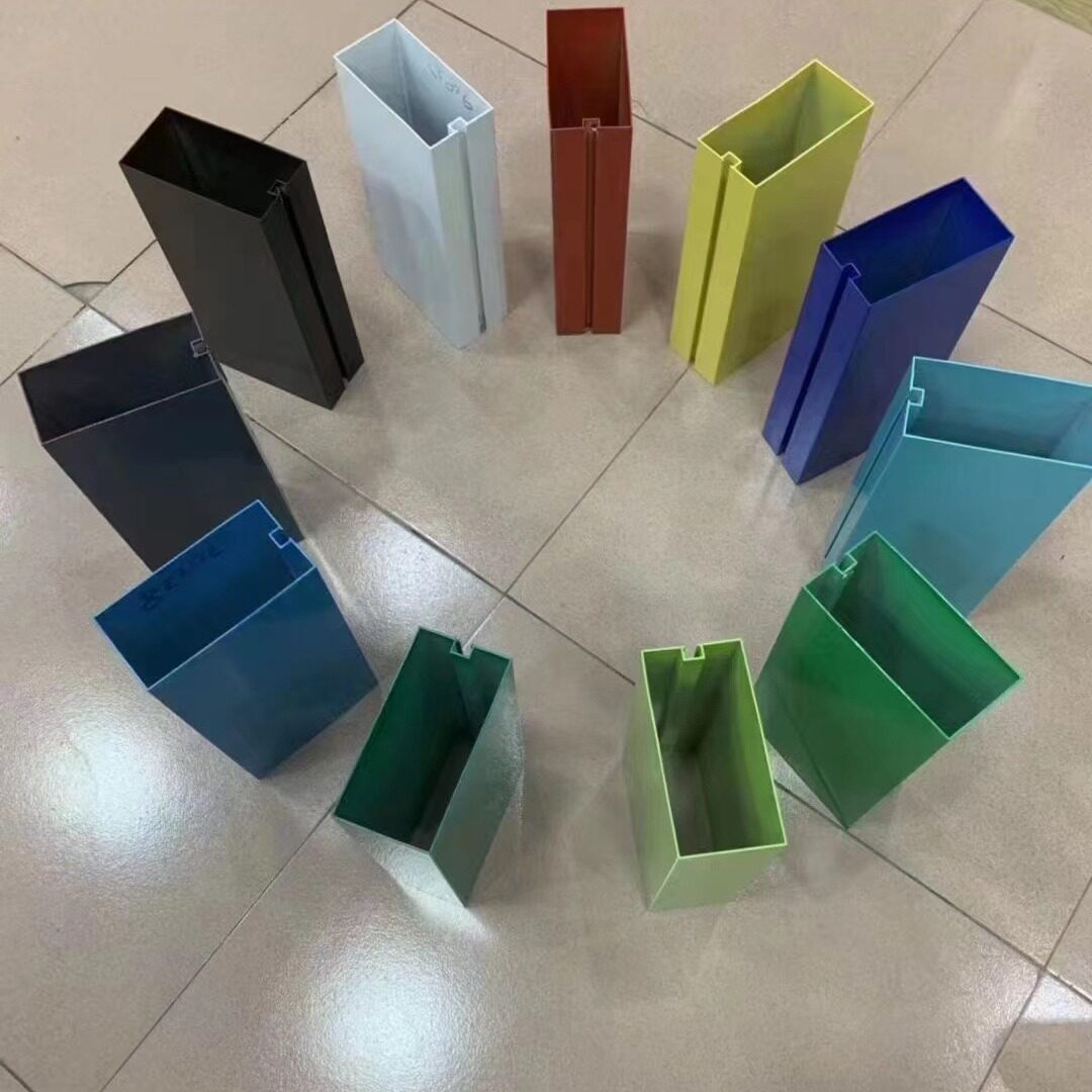 铝方通吊顶铝格栅天花铝方管铝型材室内外圆通木纹U型铝方通吊顶