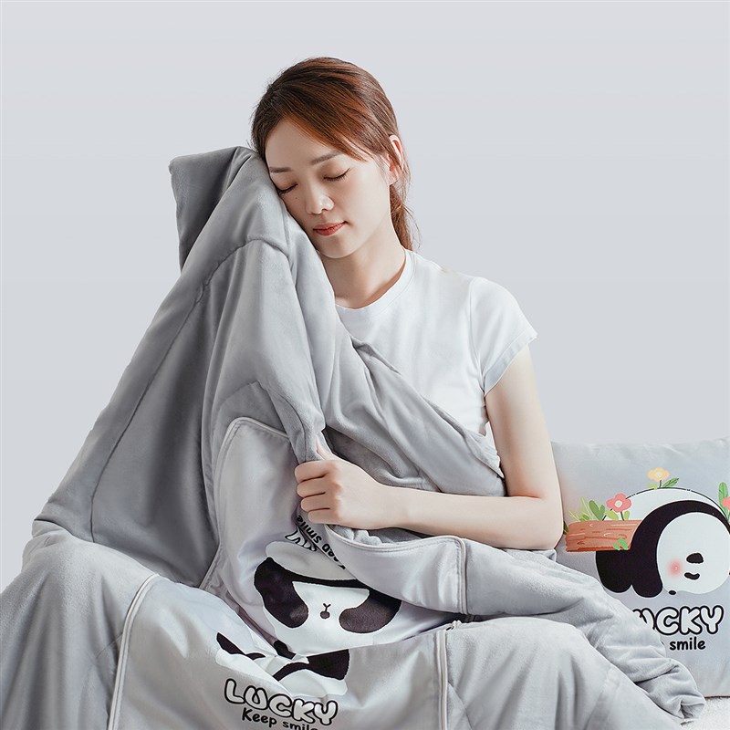 加厚抱枕被子两用珊瑚绒汽车沙发靠垫办公室午休折叠空调被可定制