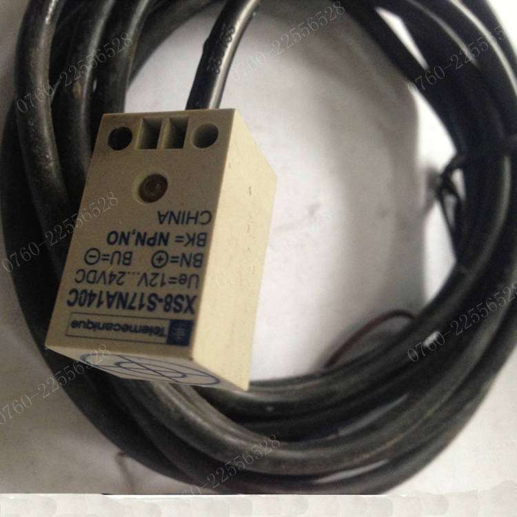 施耐D接近开关XS8S173NAL2C传感器NPN型 常开点代替XS8S17NA140C