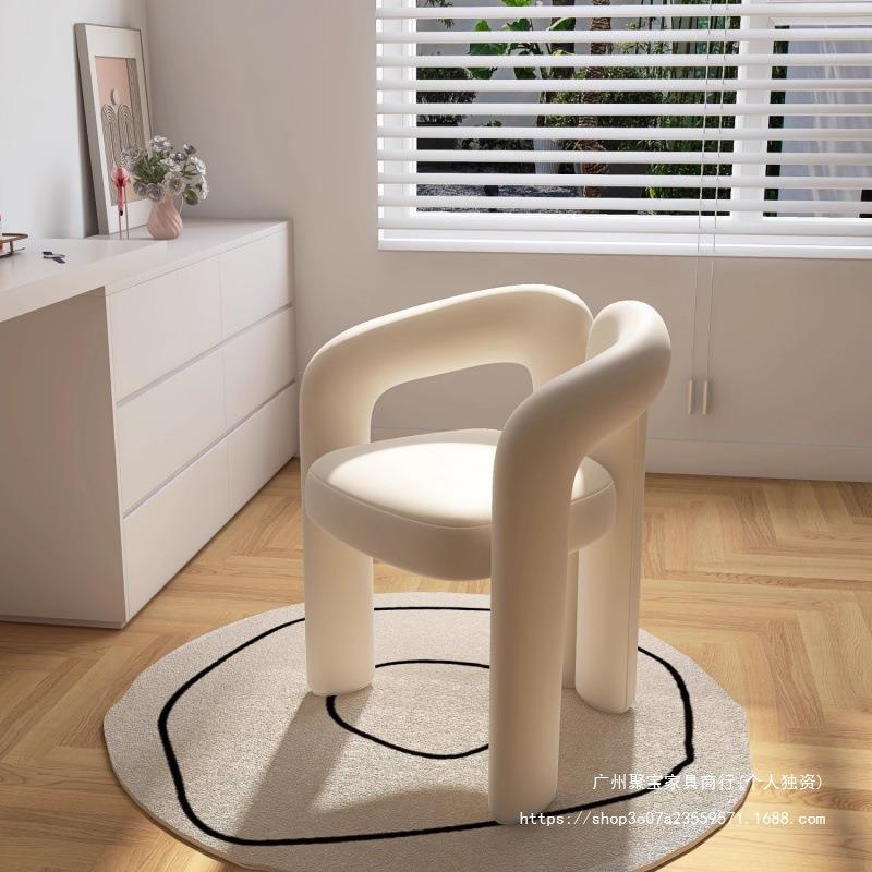 网红化妆凳子设计师现代简约卧室家用轻奢餐椅靠背梳妆台椅子奶油