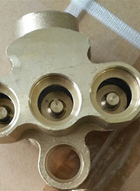 洗车器冲洗刷车泵j36型高压清洗机老式气室座 泵头进水铜块圆头