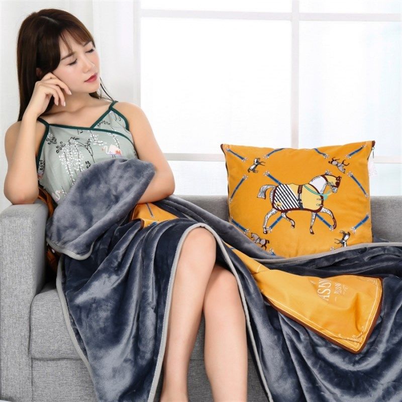 四季款多功能休闲披肩抱枕被子沙发毯两用靠N枕办公室午睡汽车卧,居家布艺,靠垫/抱枕,淘宝优惠券,粉丝福利购,淘宝优惠卷