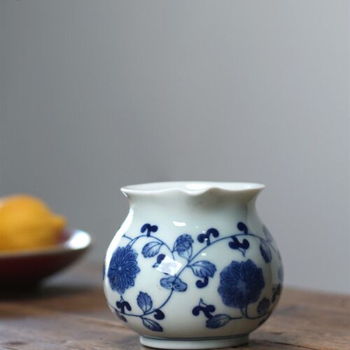 手绘青花瓷公道杯 陶瓷茶道功夫茶具G零配件带把手公杯茶海分茶器