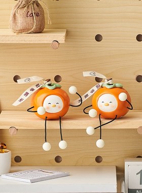 可爱吊脚娃娃摆件墙面上置物架装饰品家居桌面电视柜洞洞板儿童房