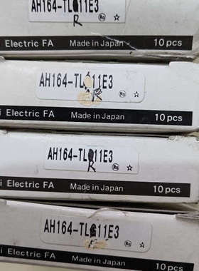 日本富士按钮 AH164-TLR11E3   红色，数量26议价