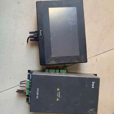 岀售触摸屏和一只电源