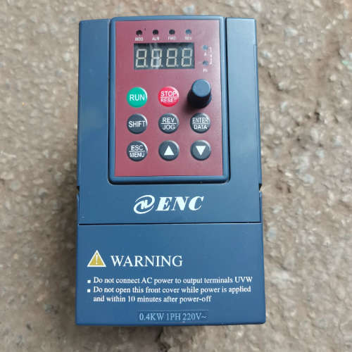 易驱0.4KW变频器EDS800-2S0004N二手议价