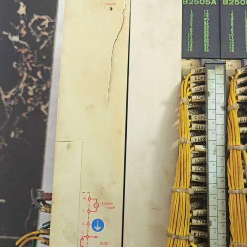 议价安川模块JRMSP-PS22AV  B2110A各一台 壳子