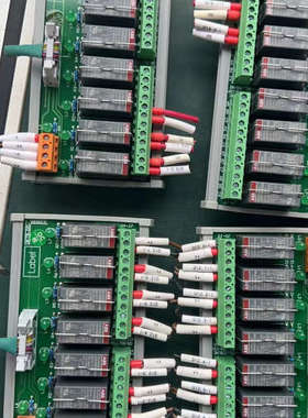 ABB继电器：8路模组。实物拍摄，成色如图议价