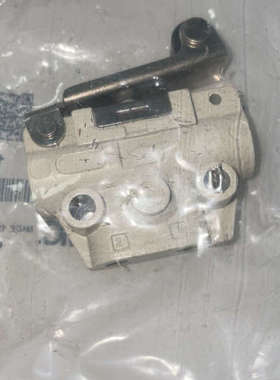 议价全新日本SMC机械阀，气动阀，微动开关型，型号：VM133-