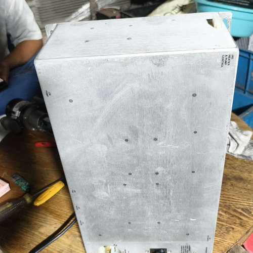 美国Cyonics Uniphase激光电源 2114B-4议价