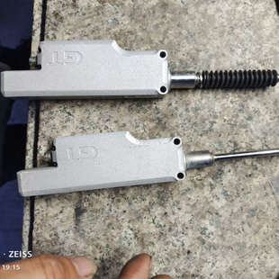 厂里拿回来 议价基恩士位移传感器两个 H32 GT2 好坏 型号