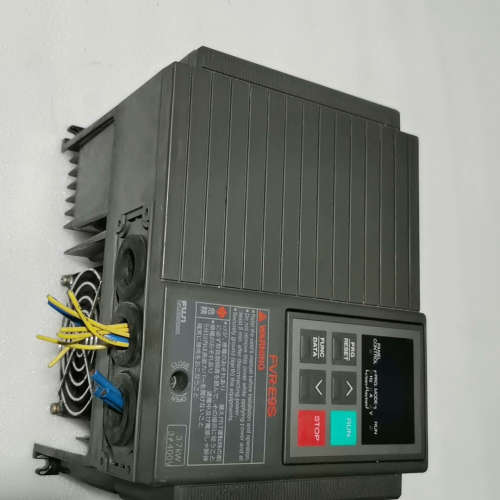 拆机富士FVR3.7E9S-4JE变频器成色漂亮如图功能正常议价