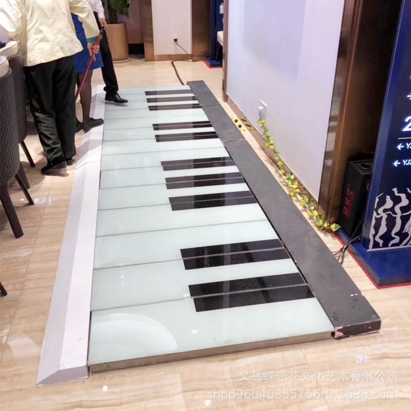 钢琴感应LED互动引流美陈灯