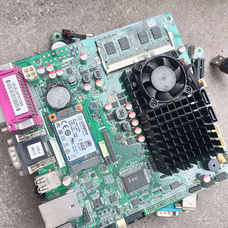{议价}小主板，正常使用。ITX-1037U-V11 配有挡板！ 2图片
