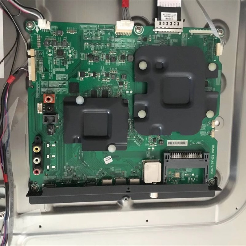 海信LED65MU8600UCn主板RSAG7.820.6772/R0H(B0M1)屏HE650IUC-B51