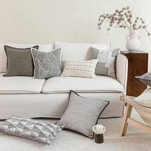 中古侘寂风沙发抱枕客厅卧室靠垫棉麻提花米色灰褐色靠枕民宿家用