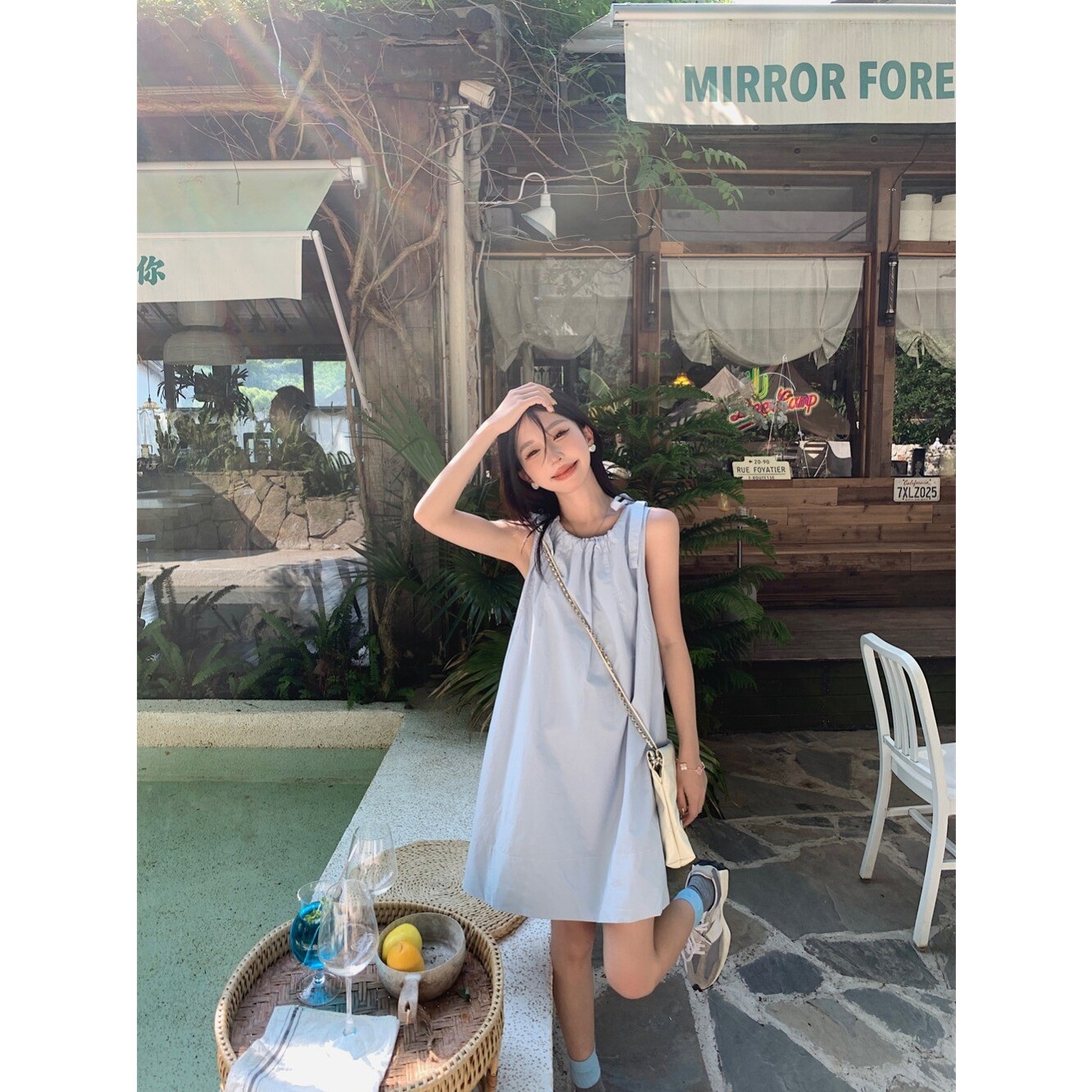 法式甜美小清新蓝色无袖背带连衣裙女2025新款夏季系带直筒短裙子