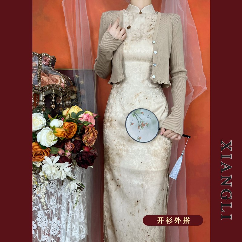 巷里法式复古温柔黑色针织开衫初秋穿搭长袖显瘦卷边百搭外搭外套