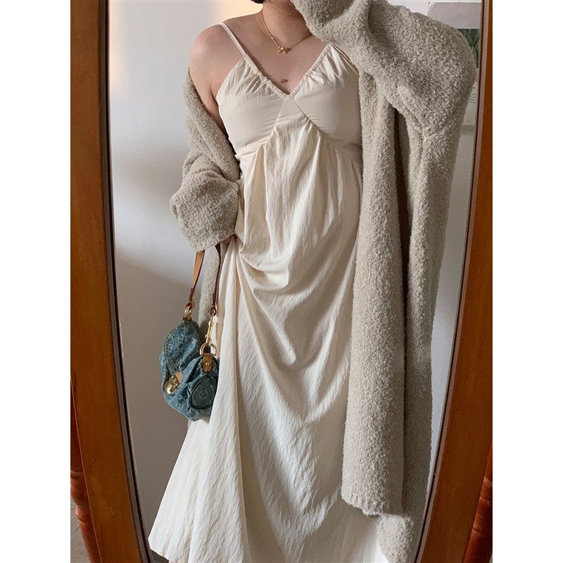 小胖噔 中长款毛绒针织开衫外套女秋冬白色大码V领吊带连衣裙套装,女装/女士精品,时尚套装,淘宝优惠券,粉丝福利购,淘宝优惠卷