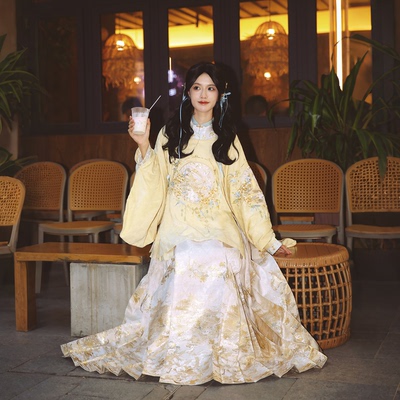 月渺镜2026冬明制汉服马面裙套装