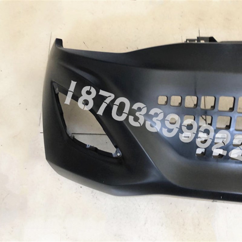 适配雷丁V60小王子江铃E160比德文M8电动汽车前保险杠前护杠前杠