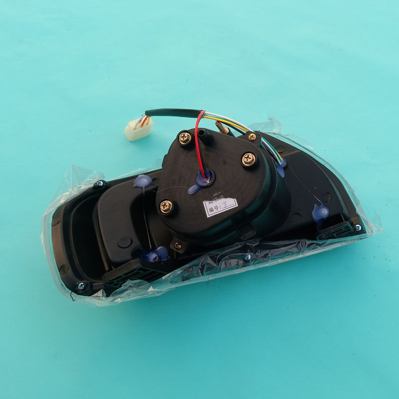 盛昊金彭明爵龙启王子电动四轮车电动轿车汽车前大灯前照灯雾灯