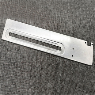 1790电脑平头锁眼机直眼针板 锁长孔扣眼机针板拖板锁眼机配件