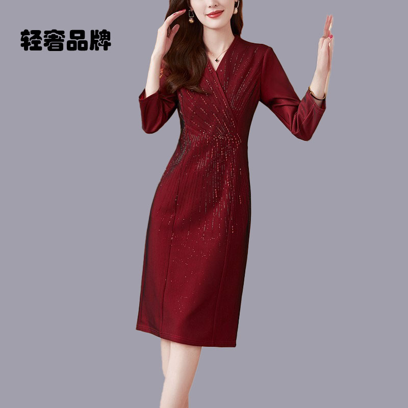 酒红色礼服旗袍长袖2025春秋新款女装婆婆妈妈婚宴连衣裙