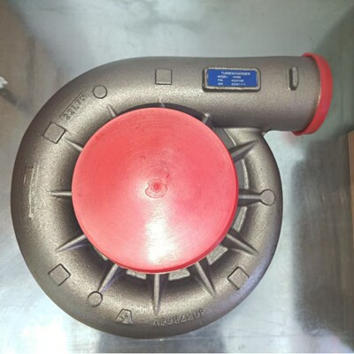 HX82 增压器 4025150 4033023 3774192 3595850